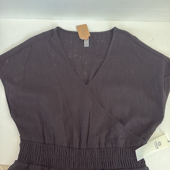 Mono B black elastic waist short sleeve vneck romper two pockets lined shorts - Picture 12 of 16